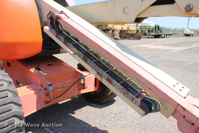 image for item DB5205 2000 JLG 450A boom lift