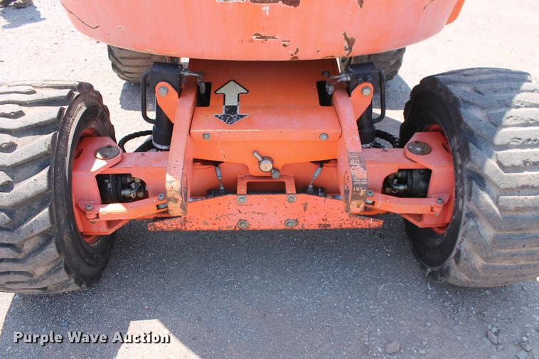 image for item DB5205 2000 JLG 450A boom lift