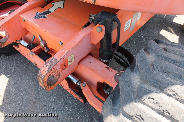 image for item DB5205 2000 JLG 450A boom lift