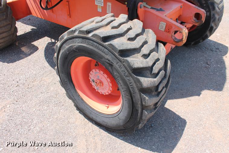 image for item DB5205 2000 JLG 450A boom lift