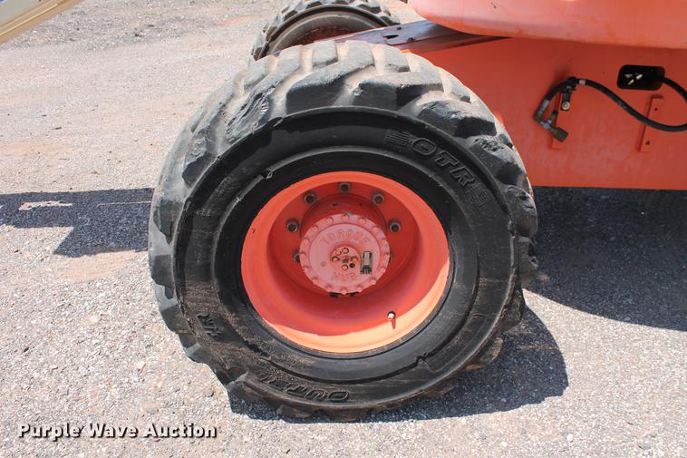 image for item DB5205 2000 JLG 450A boom lift