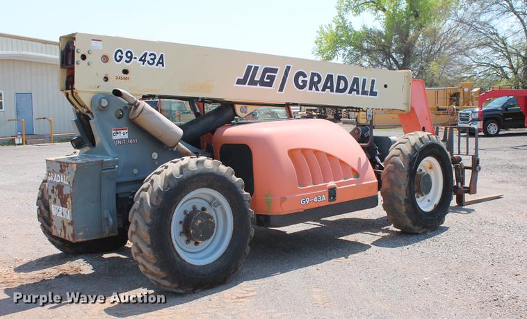 image for item DB5206 2004 JLG Gradall G9-43A telehandler