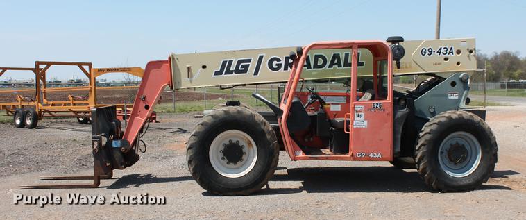image for item DB5206 2004 JLG Gradall G9-43A telehandler