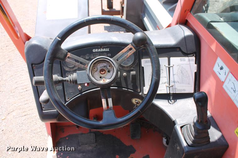 image for item DB5206 2004 JLG Gradall G9-43A telehandler