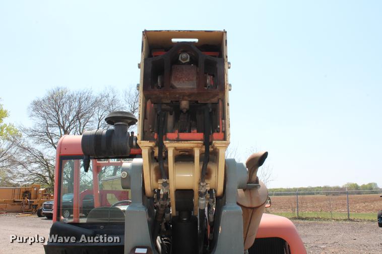 image for item DB5206 2004 JLG Gradall G9-43A telehandler