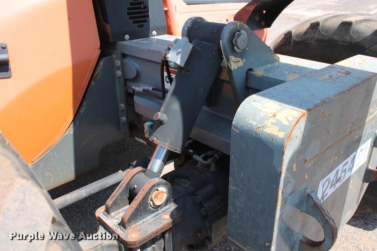 image for item DB5206 2004 JLG Gradall G9-43A telehandler