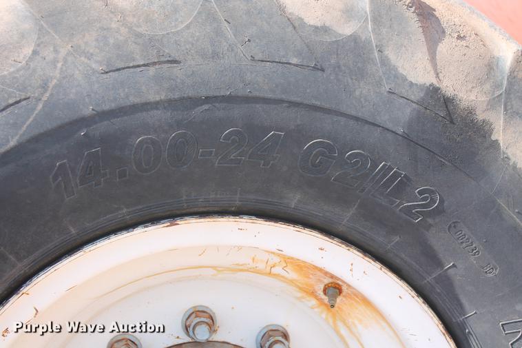 image for item DB5206 2004 JLG Gradall G9-43A telehandler