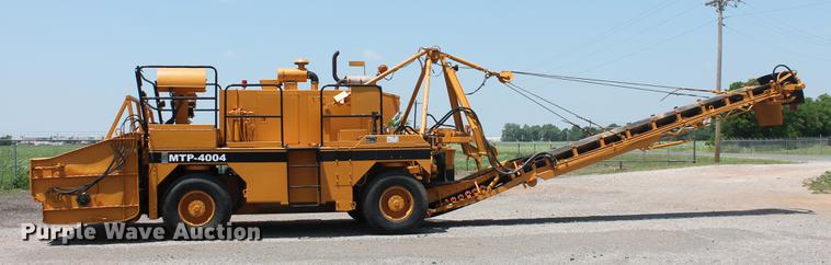 image for item DB5207 1999 CMI MTP4004CP concrete placer