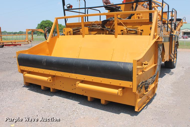 image for item DB5207 1999 CMI MTP4004CP concrete placer