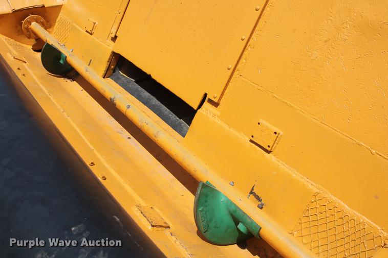 image for item DB5207 1999 CMI MTP4004CP concrete placer