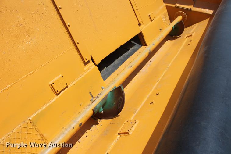 image for item DB5207 1999 CMI MTP4004CP concrete placer