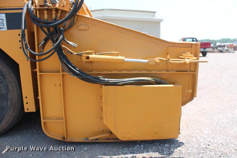 image for item DB5207 1999 CMI MTP4004CP concrete placer