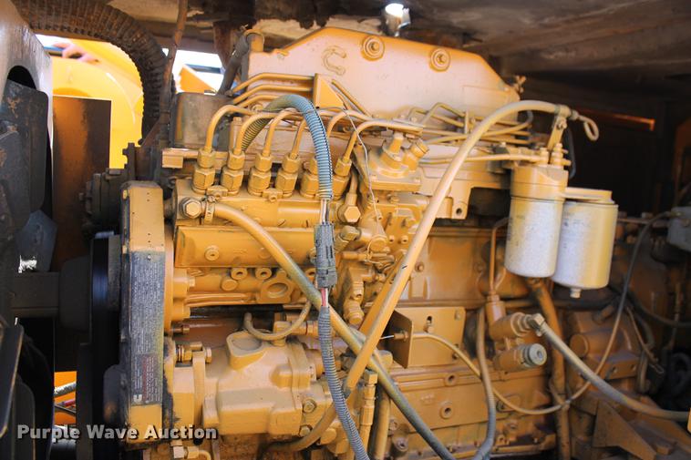 image for item DB5207 1999 CMI MTP4004CP concrete placer