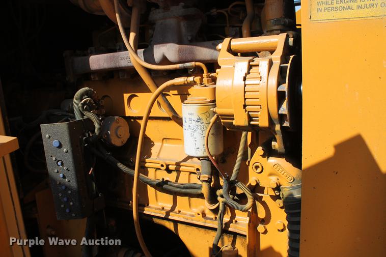 image for item DB5207 1999 CMI MTP4004CP concrete placer