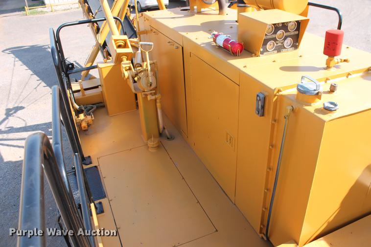 image for item DB5207 1999 CMI MTP4004CP concrete placer