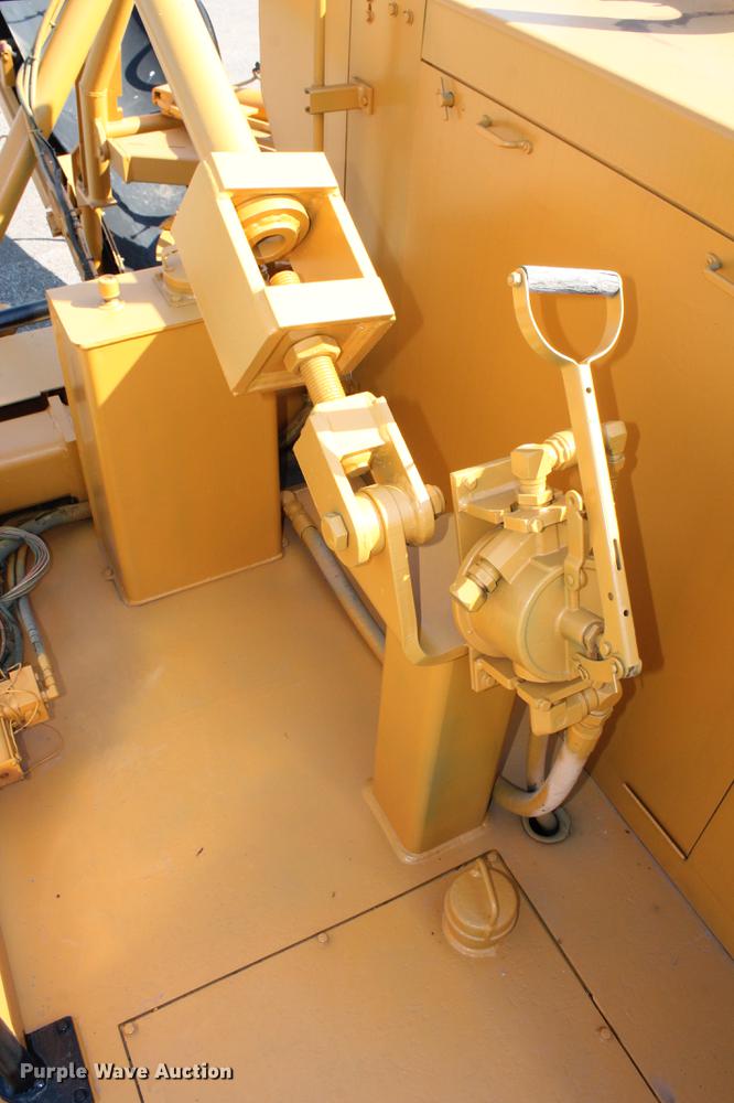 image for item DB5207 1999 CMI MTP4004CP concrete placer