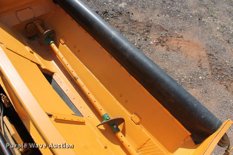 image for item DB5207 1999 CMI MTP4004CP concrete placer