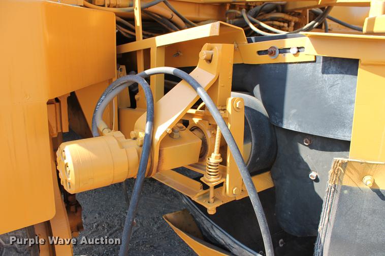 image for item DB5207 1999 CMI MTP4004CP concrete placer