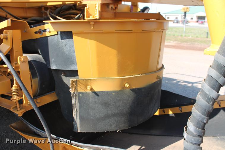 image for item DB5207 1999 CMI MTP4004CP concrete placer