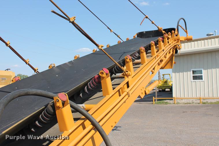 image for item DB5207 1999 CMI MTP4004CP concrete placer