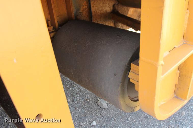 image for item DB5207 1999 CMI MTP4004CP concrete placer