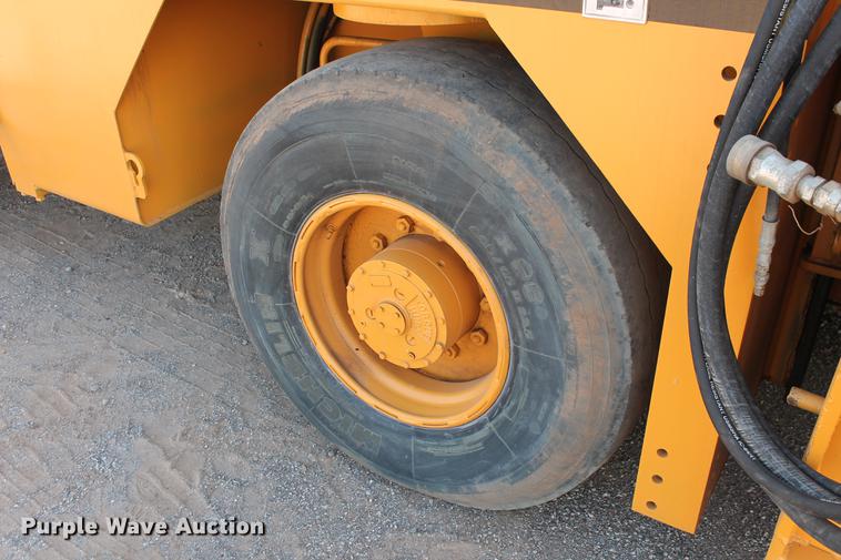 image for item DB5207 1999 CMI MTP4004CP concrete placer