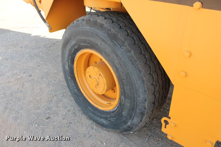 image for item DB5207 1999 CMI MTP4004CP concrete placer