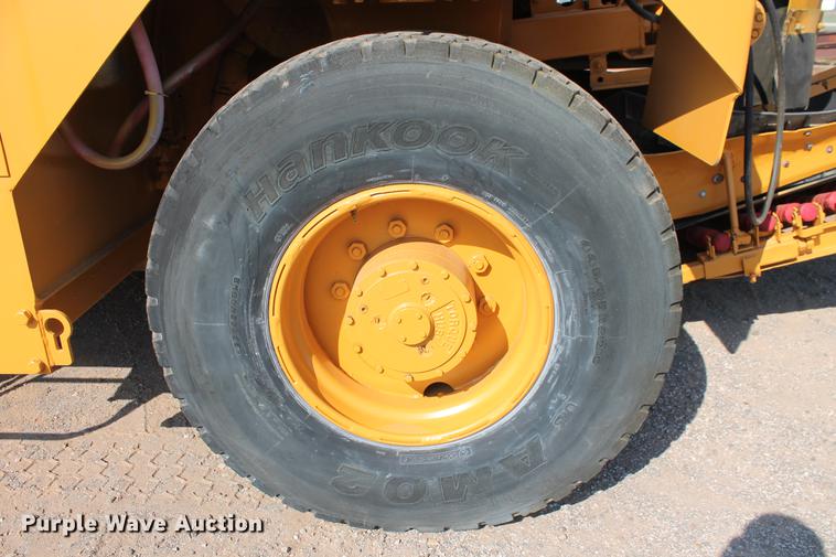 image for item DB5207 1999 CMI MTP4004CP concrete placer