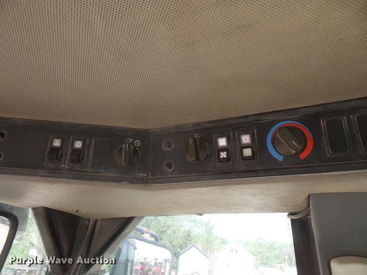 image for item DB6143 2000 Caterpillar 962G wheel loader