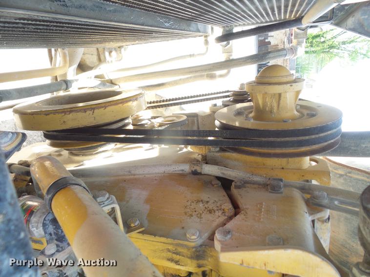 image for item DB6143 2000 Caterpillar 962G wheel loader