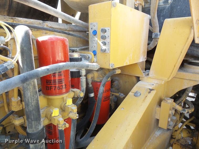 image for item DB6143 2000 Caterpillar 962G wheel loader