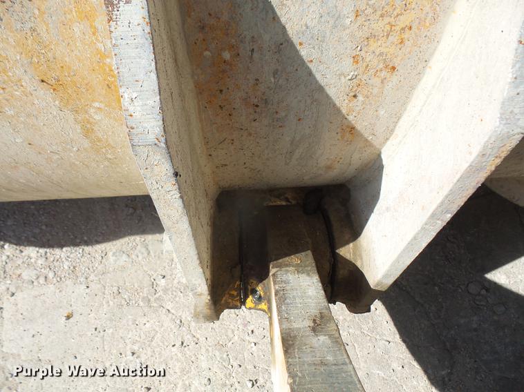 image for item DB6143 2000 Caterpillar 962G wheel loader