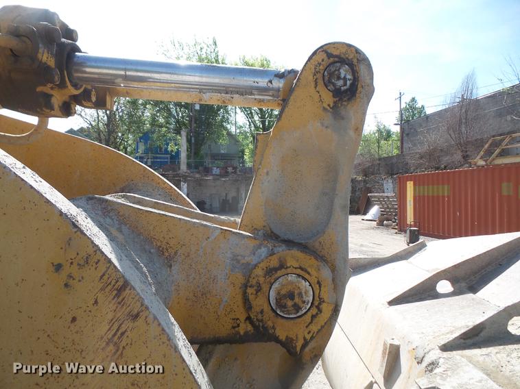 image for item DB6143 2000 Caterpillar 962G wheel loader