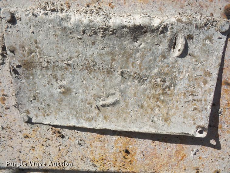 image for item DB6143 2000 Caterpillar 962G wheel loader