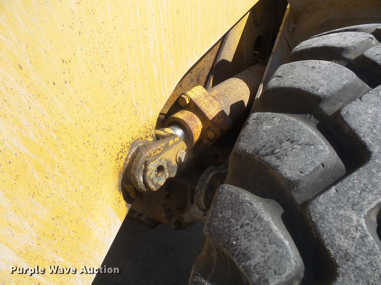 image for item DB6143 2000 Caterpillar 962G wheel loader