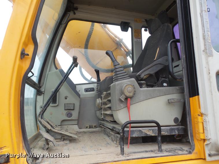 image for item DB6160 2004 Hyundai Robex 360LC-7 excavator