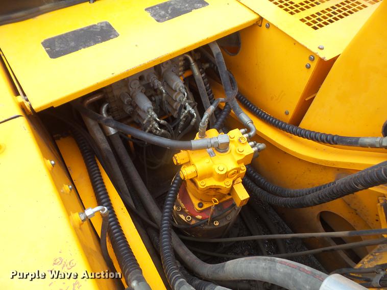 image for item DB6160 2004 Hyundai Robex 360LC-7 excavator