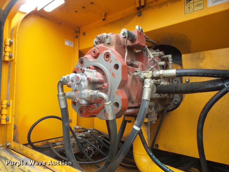 image for item DB6160 2004 Hyundai Robex 360LC-7 excavator