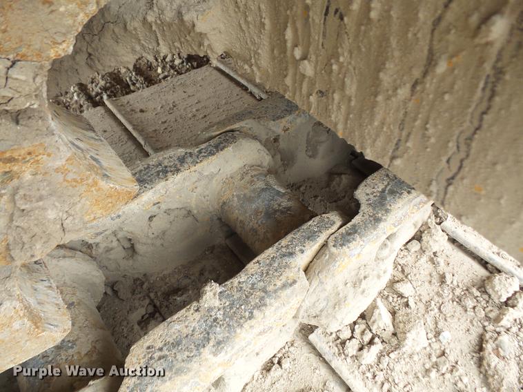 image for item DB6160 2004 Hyundai Robex 360LC-7 excavator