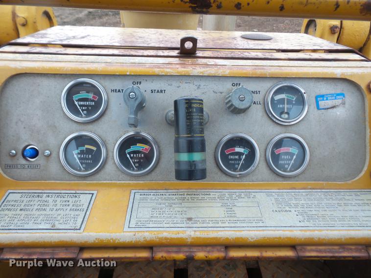 image for item DB6161 1970 Caterpillar 955K track loader