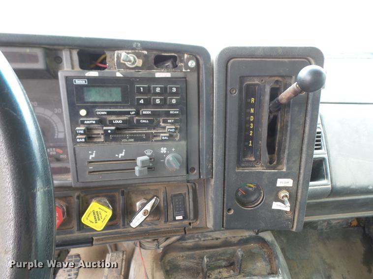 image for item DB6162 1999 GMC C7500 dump truck