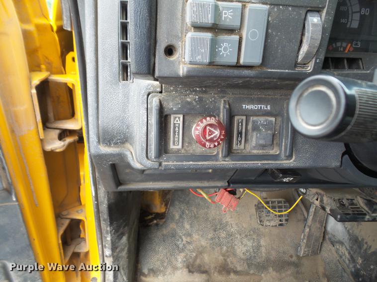 image for item DB6162 1999 GMC C7500 dump truck