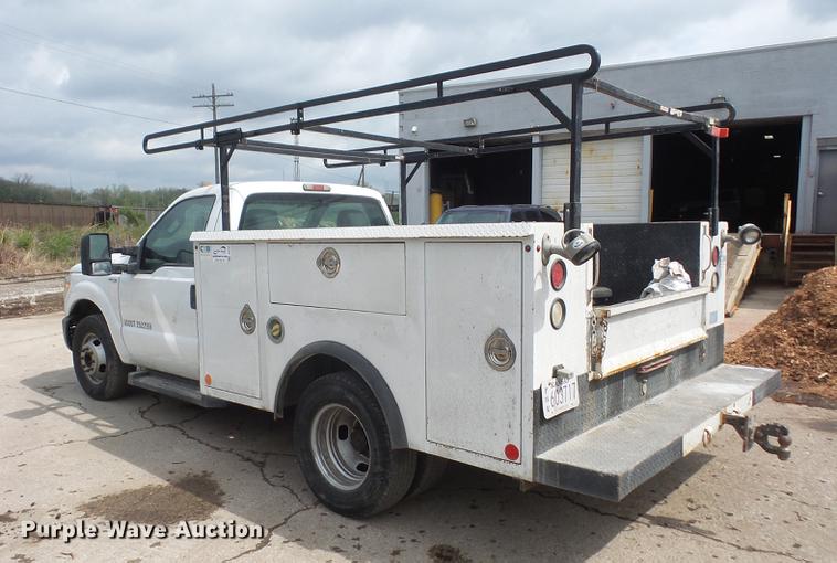 image for item DB6163 2011 Ford F350 Super Duty utility bed pickup truck