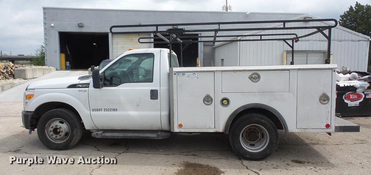 image for item DB6163 2011 Ford F350 Super Duty utility bed pickup truck