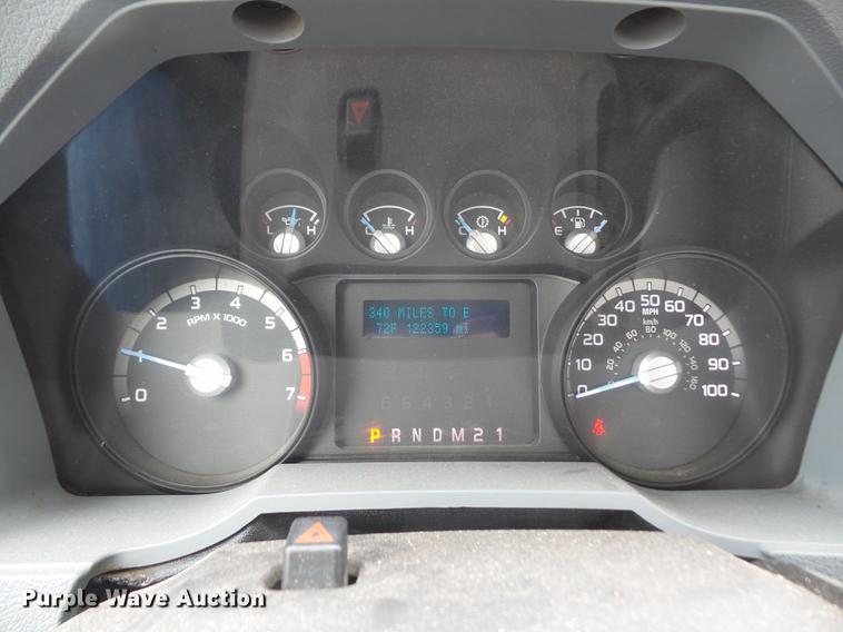 image for item DB6163 2011 Ford F350 Super Duty utility bed pickup truck