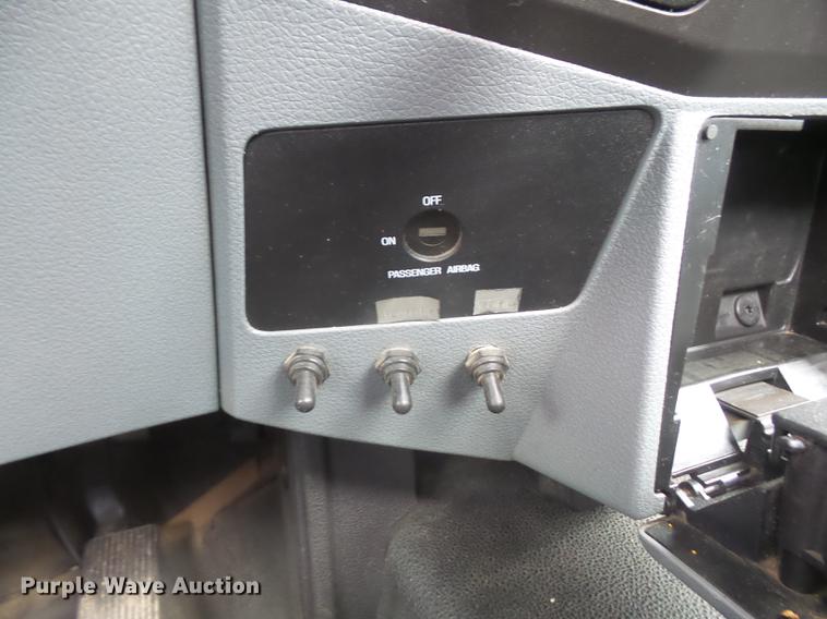 image for item DB6163 2011 Ford F350 Super Duty utility bed pickup truck