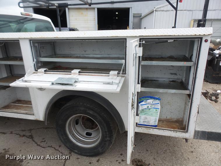 image for item DB6163 2011 Ford F350 Super Duty utility bed pickup truck