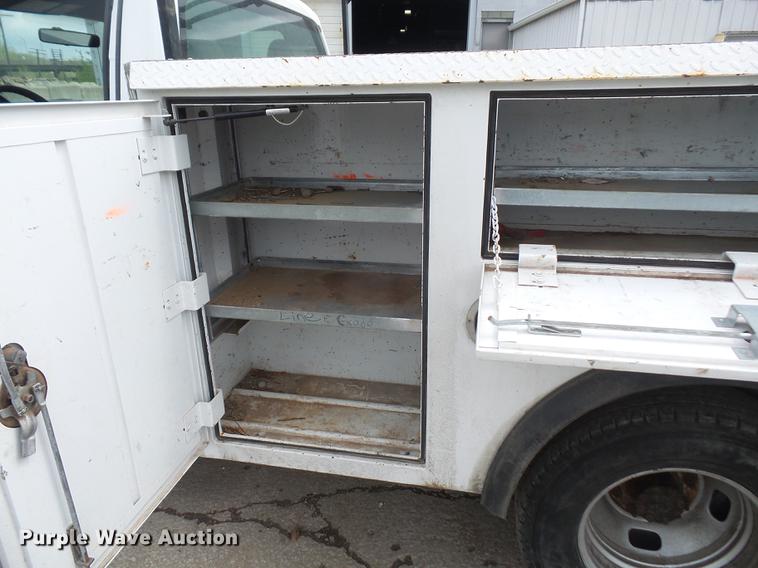 image for item DB6163 2011 Ford F350 Super Duty utility bed pickup truck