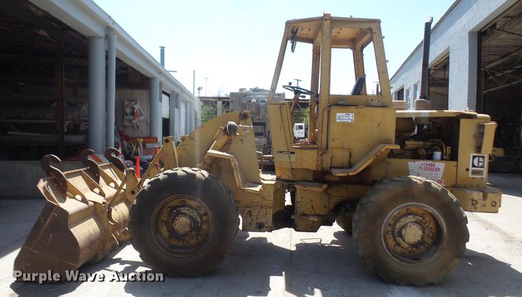 image for item DB6171 1977 Caterpillar 920 wheel loader