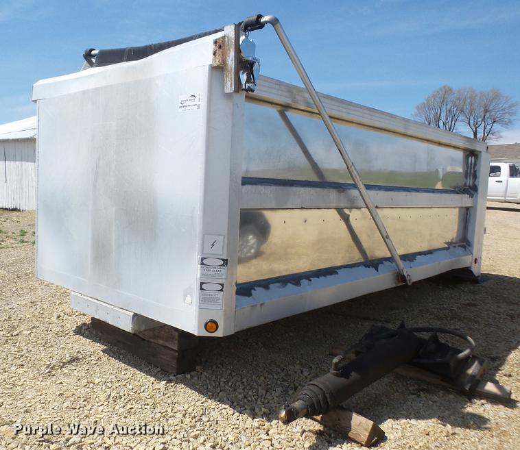 image for item DB6179 2004 Cornhusker 800 dump bed
